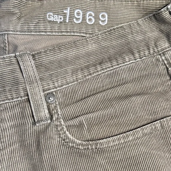 GAP 1969 Beige Corduroy Pants - Picture 2 of 6